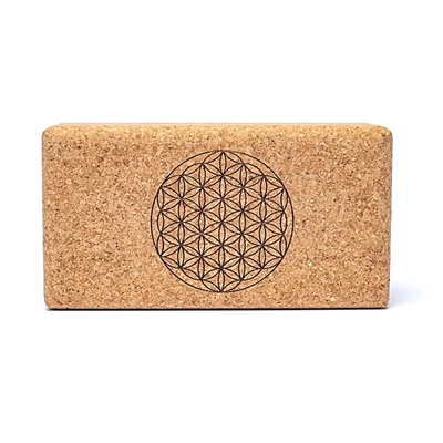 Yogablok kork med motiv livets blomst mandala - mål 23 x 12 x 7.5 cm. 